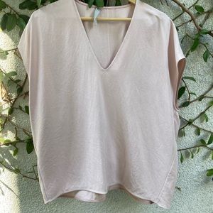 Everlane Japanese Go-Weave top!